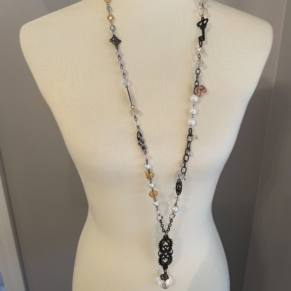 Plunder design necklace